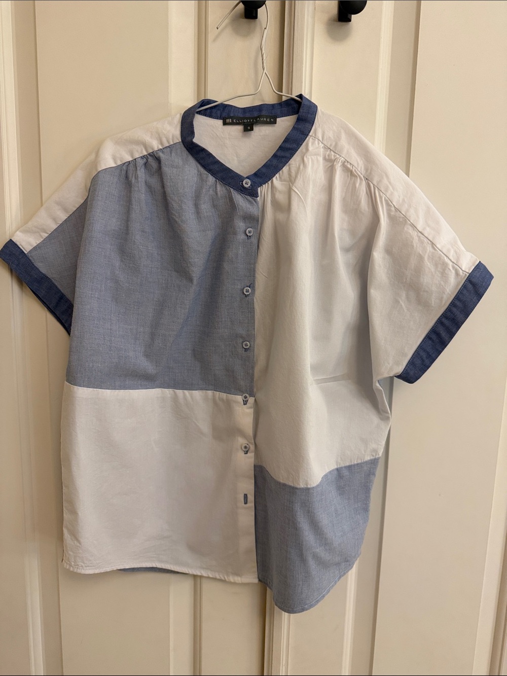Elliott Lauren Blue and White Colorblock Button-Front Top